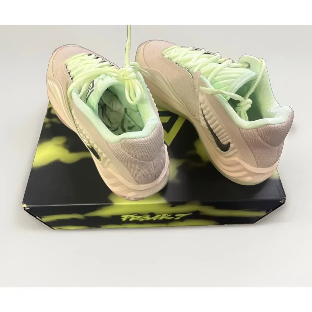 Nike men’s giannis